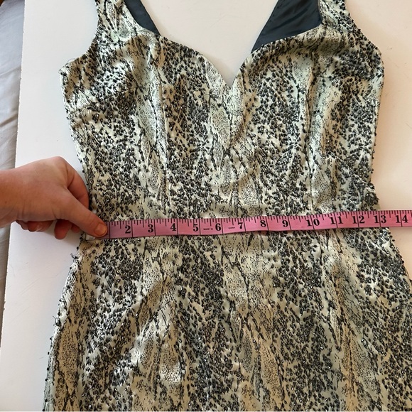 Cache Grayish Allover Beaded SnakePrint Vintage 90’s/Y2K Party Dress NWT 2 *Flaw - Picture 13 of 16